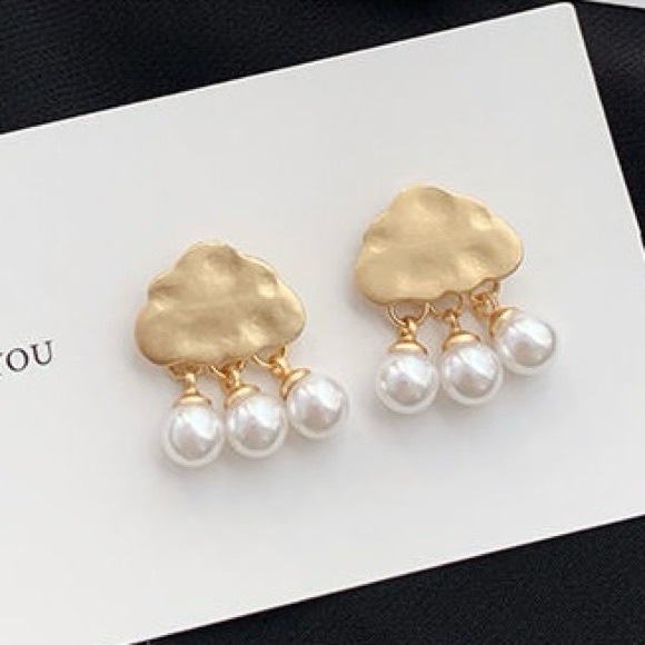 🔥2/$20 Rain Cloud Earrings Raining Earrings Rain Drop Earrings S925 Pin - Picture 3 of 3
